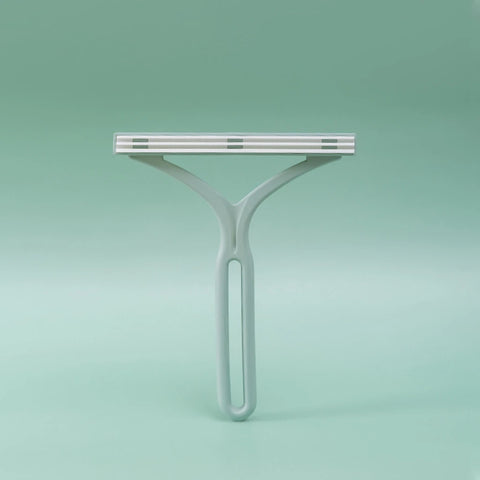 Manual Lint & Pet Hair Remover – Portable Fabric Brush Tool