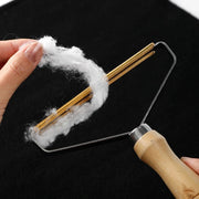 Manual Lint & Pet Hair Remover – Portable Fabric Brush Tool