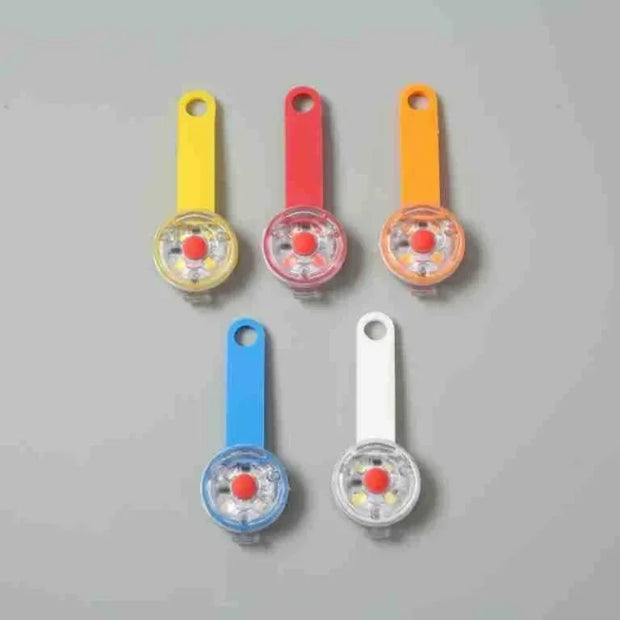 SafeGlow LED Pendant – Waterproof Flashing Light for Dogs & Cats